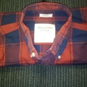Men's Abercrombie and Fitch shirt